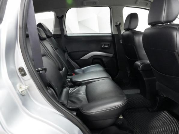 Mitsubishi Outlander II Рестайлинг с пробегом 2010 года, цена 1 215 000 рублей, 230000 км, внедорожник, Автокод Объявления