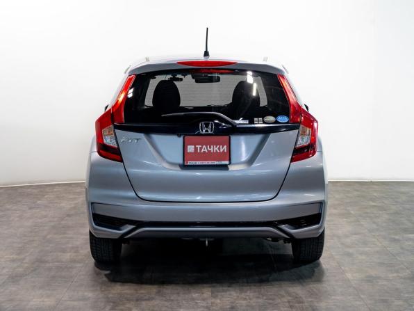 Honda Fit III Рестайлинг с пробегом 2017 года, цена 1 250 000 рублей, 30200 км, хэтчбек, Автокод Объявления
