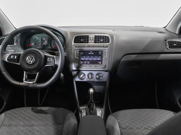Volkswagen Polo V Рестайлинг с пробегом 2020 года, цена 1 548 300 рублей, 74087 км, седан, Автокод Объявления