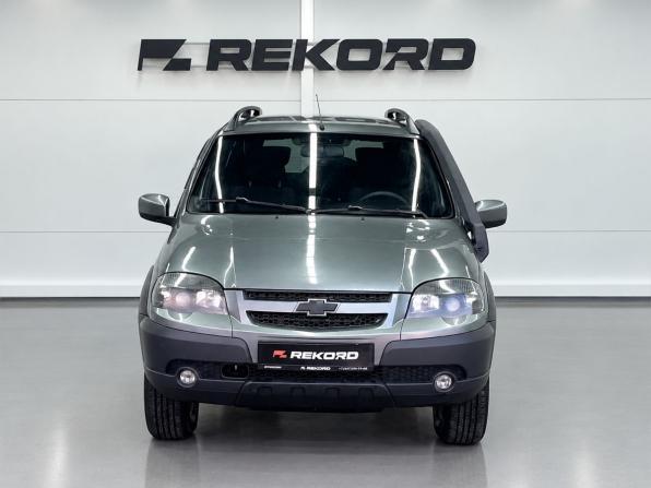 Chevrolet Niva I Рестайлинг с пробегом 2017 года, цена 700 000 рублей, 104763 км, внедорожник, Автокод Объявления