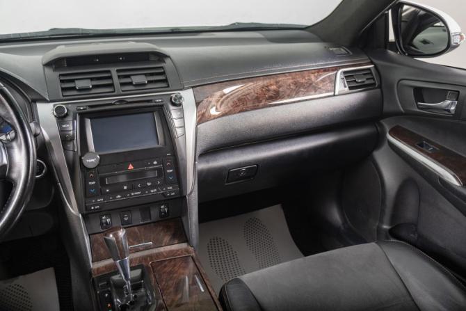 Toyota Camry VII (XV50) Рестайлинг с пробегом 2014 года, цена 1 799 000 рублей, 241758 км, седан, Автокод Объявления