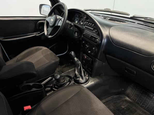Chevrolet Niva I Рестайлинг с пробегом 2018 года, цена 750 000 рублей, 177248 км, внедорожник, Автокод Объявления