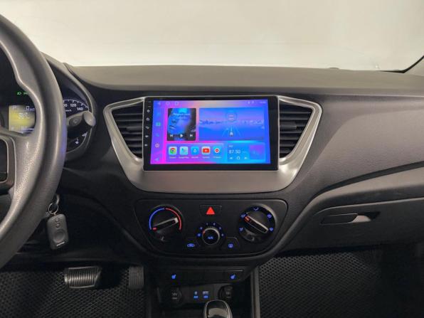 Hyundai Solaris II с пробегом 2017 года, цена 999 000 рублей, 226881 км, седан, Автокод Объявления