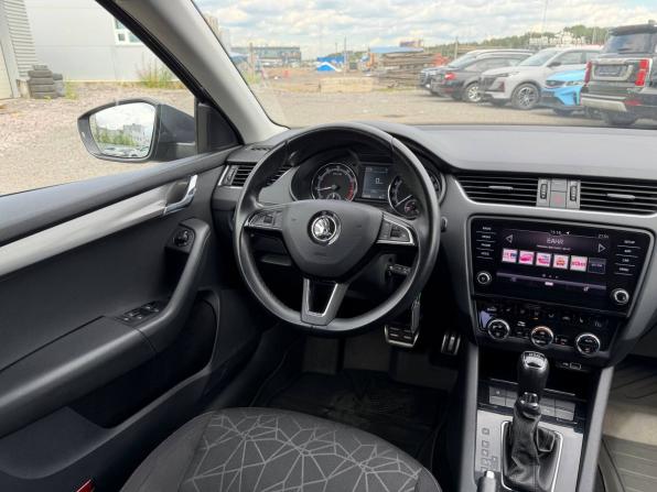 Skoda Octavia III (A7) Рестайлинг с пробегом 2018 года, цена 1 735 000 рублей, 121000 км, лифтбек, Автокод Объявления