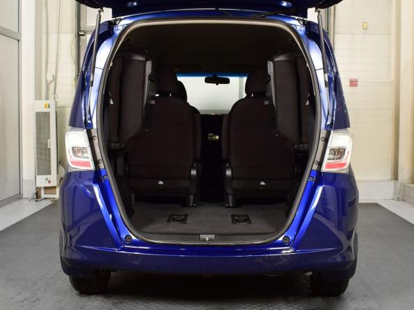 Honda Freed I Рестайлинг с пробегом 2012 года, цена 1 049 999 рублей, 158701 км, компактвэн, Автокод Объявления