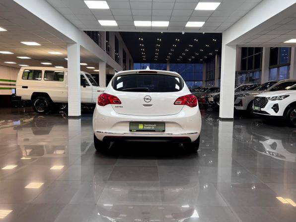 Opel Astra J Рестайлинг с пробегом 2014 года, цена 790 000 рублей, 160833 км, хэтчбек, Автокод Объявления