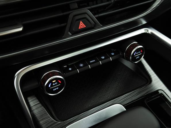 Geely Tugella I Рестайлинг с пробегом 2023 года, цена 2 529 700 рублей, 46666 км, внедорожник, Автокод Объявления