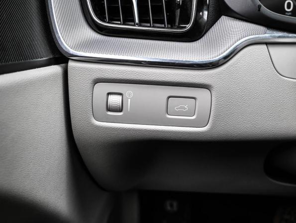 Volvo XC60 II с пробегом 2018 года, цена 3 669 000 рублей, 114925 км, внедорожник, Автокод Объявления