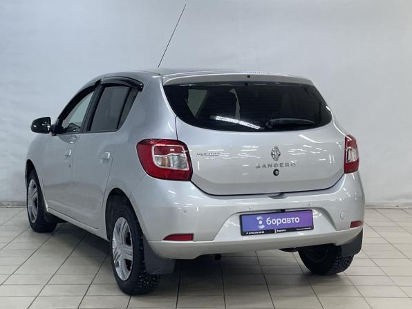 Renault Sandero II с пробегом 2016 года, цена 835 000 рублей, 102906 км, хэтчбек, Автокод Объявления