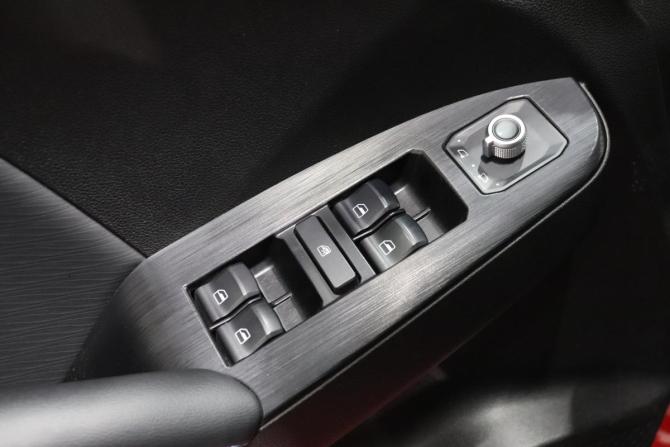 Haval Jolion I Рестайлинг с пробегом 2024 года, цена 2 064 000 рублей, 30141 км, внедорожник, Автокод Объявления