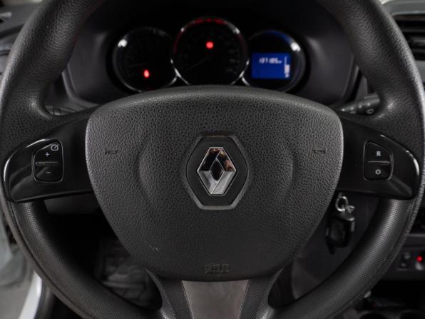 Renault Sandero II с пробегом 2017 года, цена 749 000 рублей, 137185 км, хэтчбек, Автокод Объявления