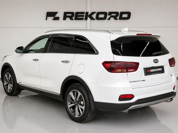 Kia Sorento III Prime Рестайлинг с пробегом 2018 года, цена 2 899 000 рублей, 93000 км, внедорожник, Автокод Объявления