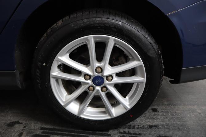 Ford Focus III Рестайлинг с пробегом 2016 года, цена 1 099 000 рублей, 81000 км, седан, Автокод Объявления
