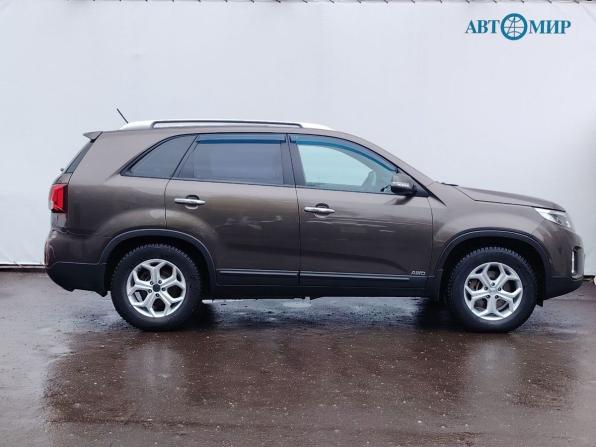 Kia Sorento II Рестайлинг с пробегом 2018 года, цена 2 440 000 рублей, 111615 км, внедорожник, Автокод Объявления