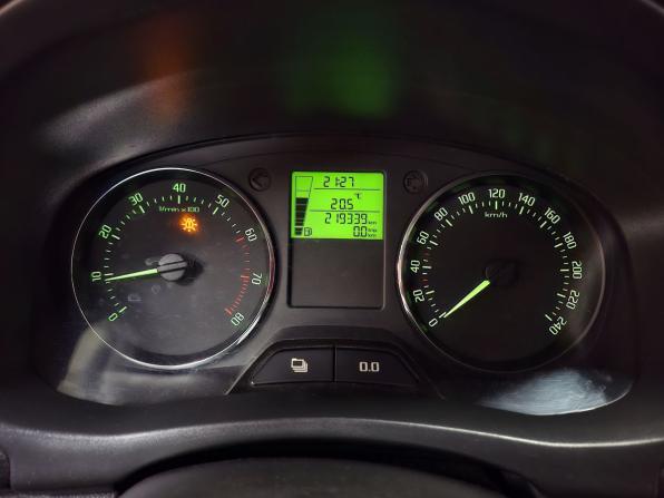 Skoda Fabia II Рестайлинг с пробегом 2013 года, цена 399 000 рублей, 219336 км, хэтчбек, Автокод Объявления