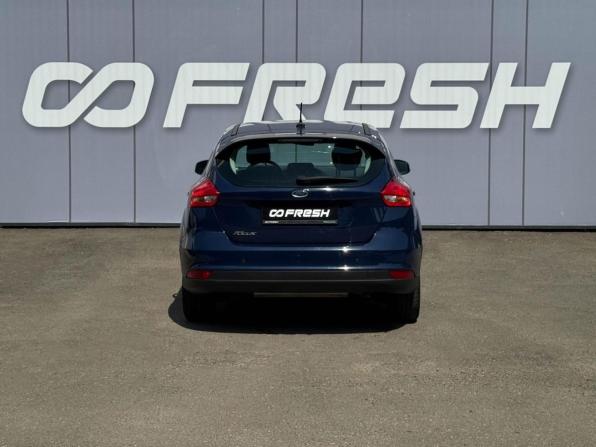 Ford Focus III Рестайлинг с пробегом 2017 года, цена 1 049 000 рублей, 120807 км, хэтчбек, Автокод Объявления