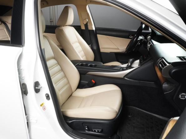 Lexus IS III с пробегом 2013 года, цена 3 210 000 рублей, 66365 км, седан, Автокод Объявления