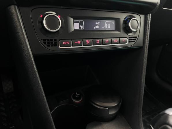 Volkswagen Polo V с пробегом 2012 года, цена 730 000 рублей, 248300 км, седан, Автокод Объявления