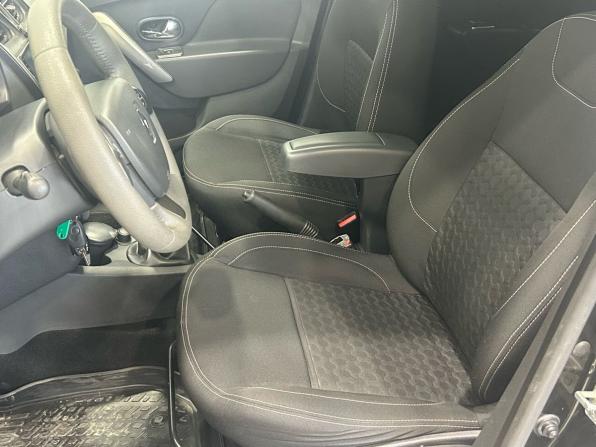 Renault Logan II с пробегом 2014 года, цена 799 500 рублей, 125600 км, седан, Автокод Объявления