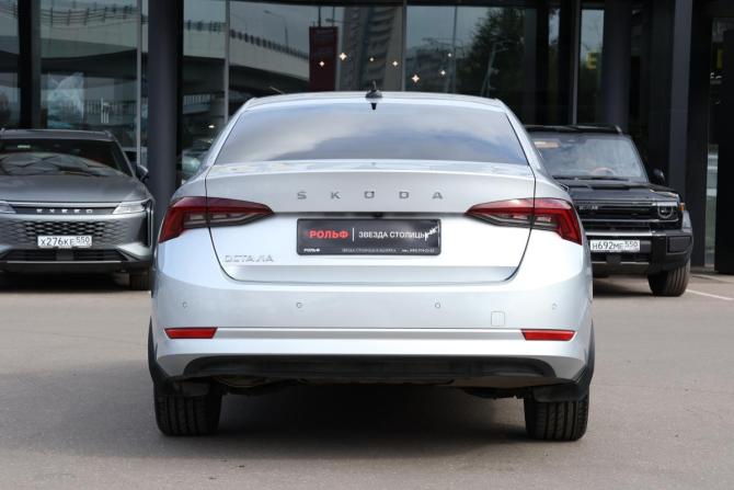 Skoda Octavia IV (A8) с пробегом 2020 года, цена 2 380 000 рублей, 63623 км, лифтбек, Автокод Объявления