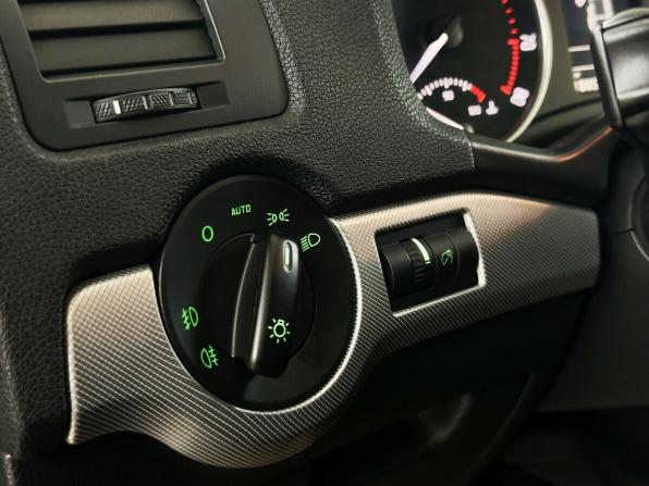 Skoda Octavia II (A5) Рестайлинг с пробегом 2012 года, цена 880 000 рублей, 180578 км, лифтбек, Автокод Объявления