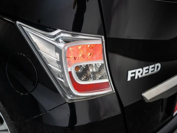 Honda Freed I Рестайлинг 2 с пробегом 2014 года, цена 1 100 000 рублей, 98935 км, компактвэн, Автокод Объявления