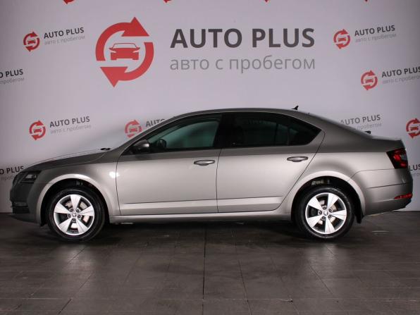 Skoda Octavia III (A7) Рестайлинг с пробегом 2019 года, цена 2 520 000 рублей, 70573 км, лифтбек, Автокод Объявления