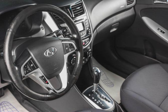 Hyundai Solaris I с пробегом 2013 года, цена 899 000 рублей, 229000 км, седан, Автокод Объявления