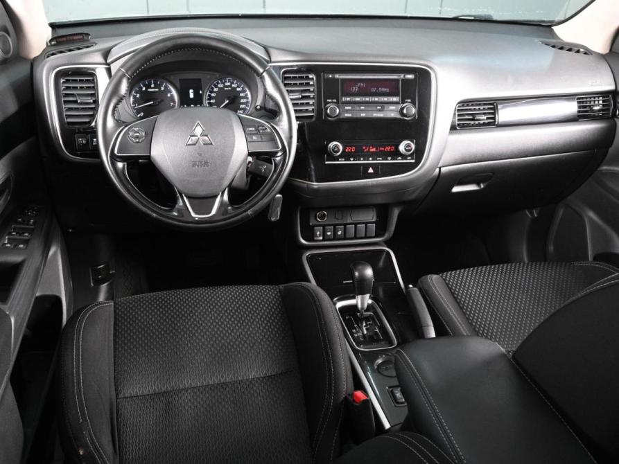 Mitsubishi Outlander III Рестайлинг 3 Ростов-на-Дону  - изображение 6
