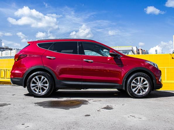 Hyundai Santa Fe III Рестайлинг с пробегом 2015 года, цена 1 849 000 рублей, 170103 км, внедорожник, Автокод Объявления