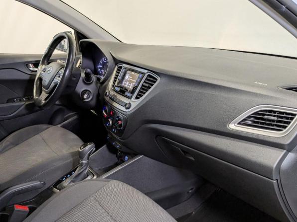 Hyundai Solaris II с пробегом 2019 года, цена 1 030 000 рублей, 141460 км, седан, Автокод Объявления