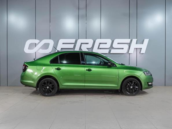 Skoda Rapid I Рестайлинг с пробегом 2017 года, цена 1 379 000 рублей, 125434 км, лифтбек, Автокод Объявления