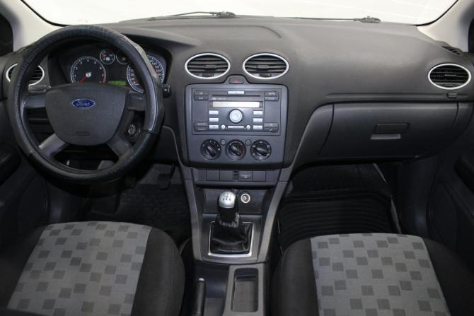 Ford Focus II с пробегом 2005 года, цена 410 000 рублей, 293641 км, хэтчбек, Автокод Объявления