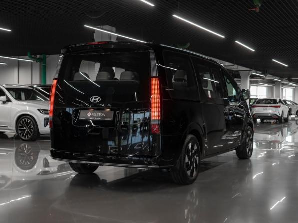 Hyundai Staria I Рестайлинг с пробегом 2026 года, цена 7 900 000 рублей, 46 км, минивэн, Автокод Объявления