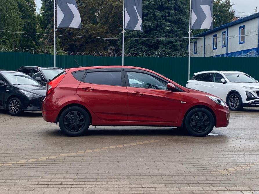 Hyundai Solaris I Великий Новгород  - изображение 8