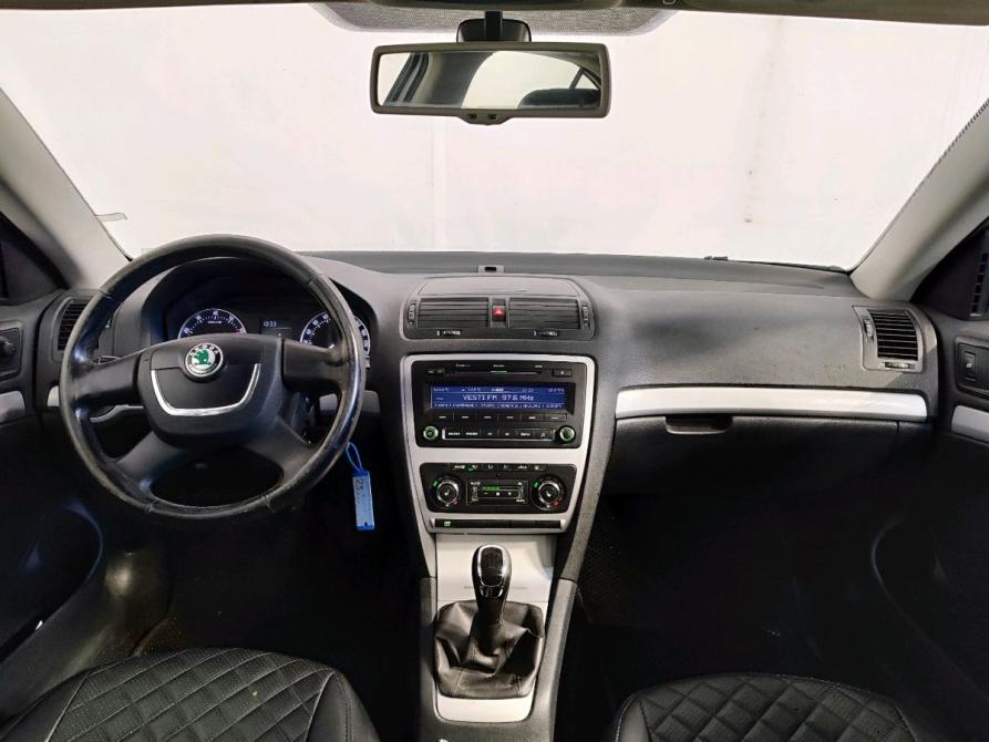 Skoda Octavia II (A5) Рестайлинг Москва  - изображение 5