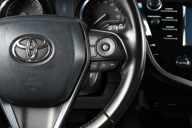 Toyota Camry VIII (XV70) с пробегом 2019 года, цена 2 499 000 рублей, 104700 км, седан, Автокод Объявления
