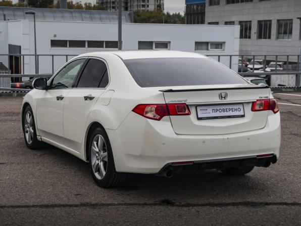 Honda Accord VIII Рестайлинг с пробегом 2011 года, цена 1 198 000 рублей, 260234 км, седан, Автокод Объявления