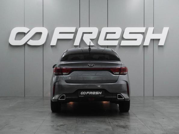 Kia Rio IV Рестайлинг с пробегом 2020 года, цена 1 499 000 рублей, 121682 км, седан, Автокод Объявления