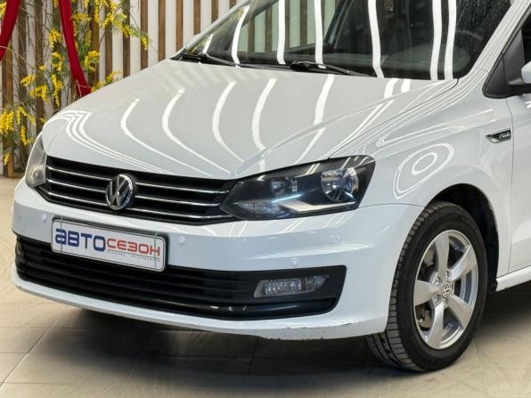 Volkswagen Polo V Рестайлинг с пробегом 2016 года, цена 1 005 000 рублей, 163000 км, седан, Автокод Объявления