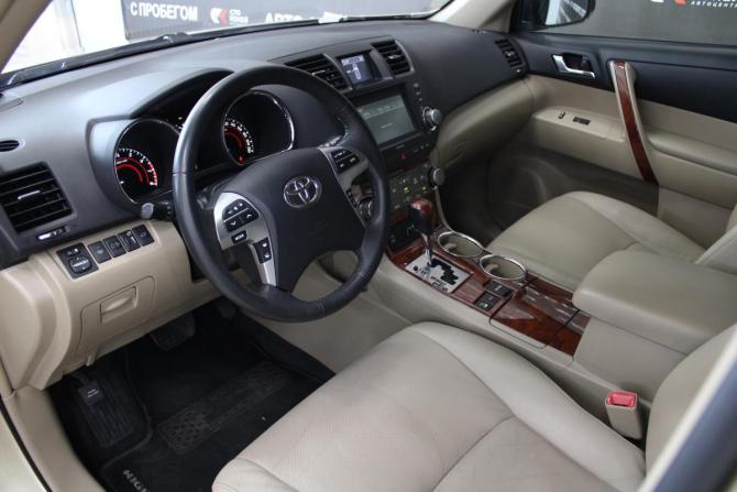Toyota Highlander II (XU40) Рестайлинг с пробегом 2011 года, цена 1 948 000 рублей, 192727 км, внедорожник, Автокод Объявления
