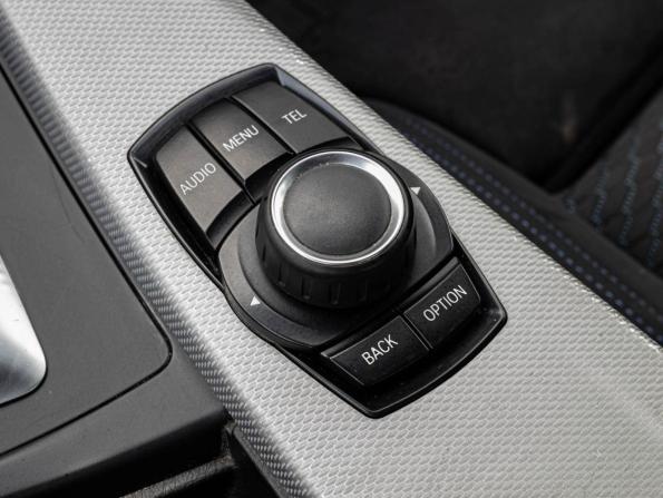 BMW 3 серии VI (F3x) Рестайлинг с пробегом 2017 года, цена 2 065 000 рублей, 210815 км, седан, Автокод Объявления
