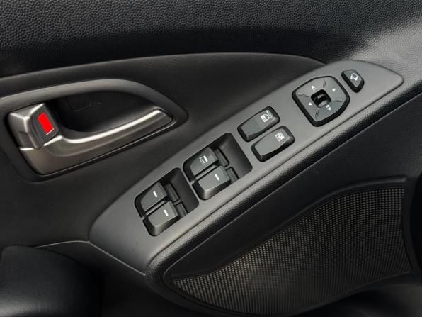 Hyundai ix35 I с пробегом 2011 года, цена 1 190 000 рублей, 159000 км, внедорожник, Автокод Объявления