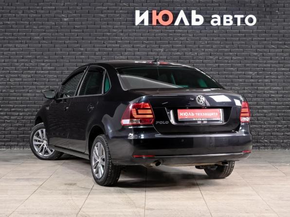 Volkswagen Polo V Рестайлинг с пробегом 2019 года, цена 1 040 000 рублей, 224888 км, седан, Автокод Объявления