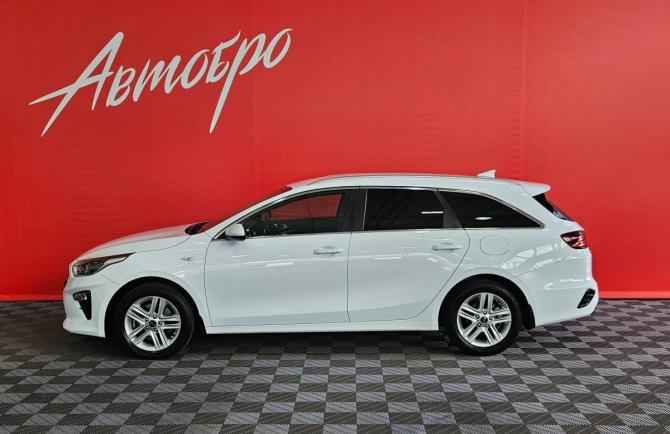 Kia Ceed III с пробегом 2021 года, цена 2 249 000 рублей, 52760 км, универсал, Автокод Объявления