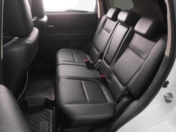 Mitsubishi Outlander III Рестайлинг 2 с пробегом 2018 года, цена 2 975 000 рублей, 139434 км, внедорожник, Автокод Объявления