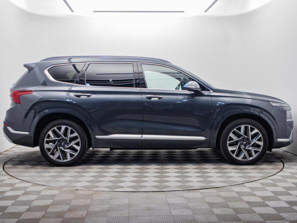 Hyundai Santa Fe IV Рестайлинг с пробегом 2021 года, цена 3 557 000 рублей, 50161 км, внедорожник, Автокод Объявления