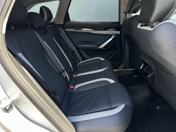 Geely Atlas II с пробегом 2024 года, цена 3 250 000 рублей, 13755 км, внедорожник, Автокод Объявления