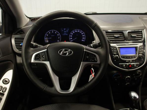 Hyundai Solaris I с пробегом 2011 года, цена 760 000 рублей, 237790 км, седан, Автокод Объявления