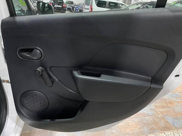 Renault Sandero II с пробегом 2017 года, цена 579 000 рублей, 144000 км, хэтчбек, Автокод Объявления